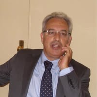 author-img